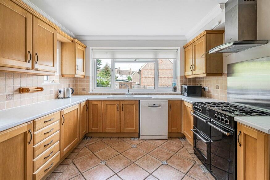 Additional image 6 of Ox Lane, Harpenden, AL5