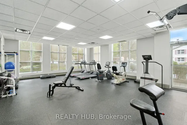 Additional image 39 of 442 MAPLE Ave Unit 7