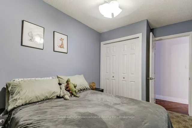 Additional image 22 of 61 Duncan Ave