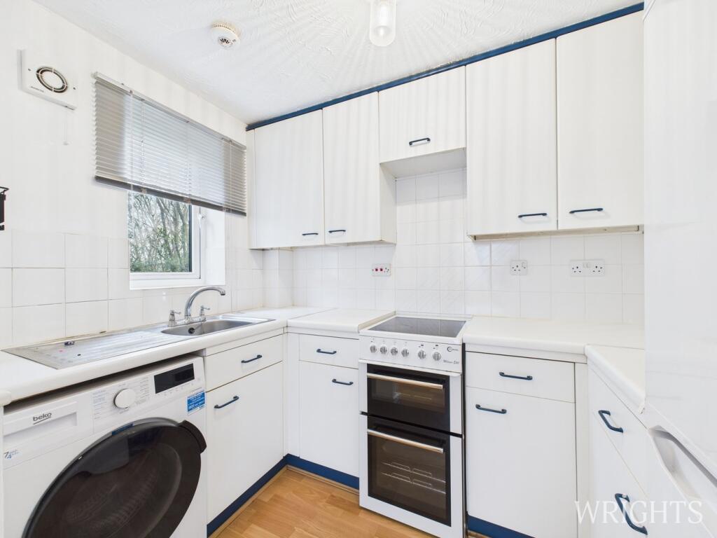 Additional image 3 of Leysdown, Welwyn Garden City, AL7