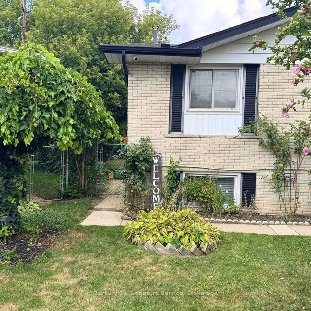 Additional image 18 of 15 Joy Crt