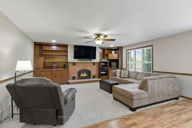 Additional image 9 of 67 Horizon Crt