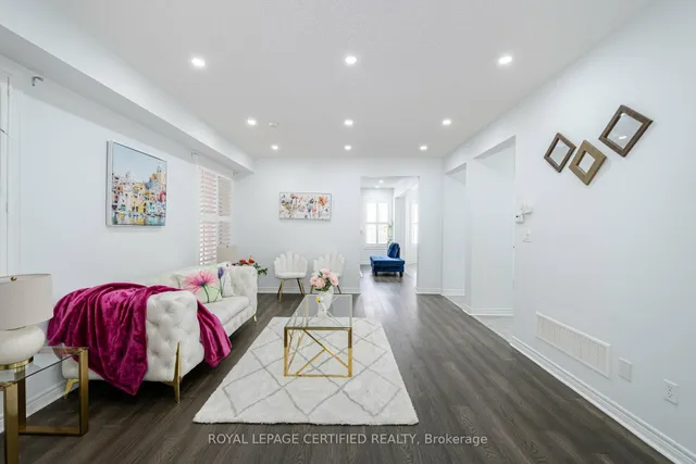 Additional image 9 of 335 Bessborough Dr