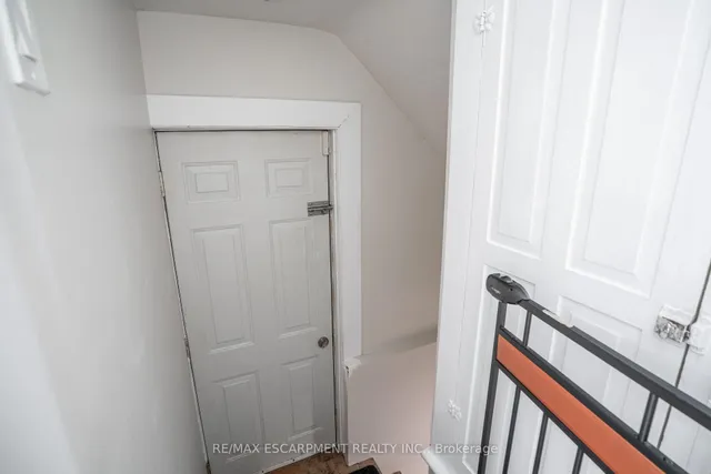 Additional image 27 of 73 Kenilworth Ave