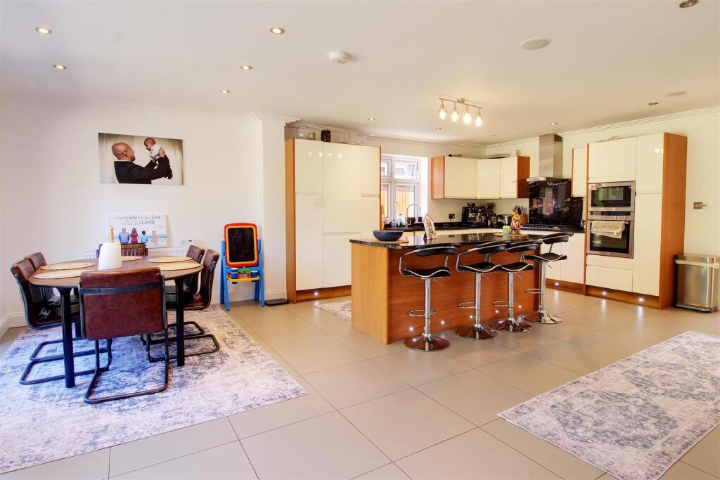 Additional image 20 of Brookmans Avenue, Brookmans Park