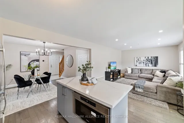 Additional image 8 of 402 Schreyer Cres