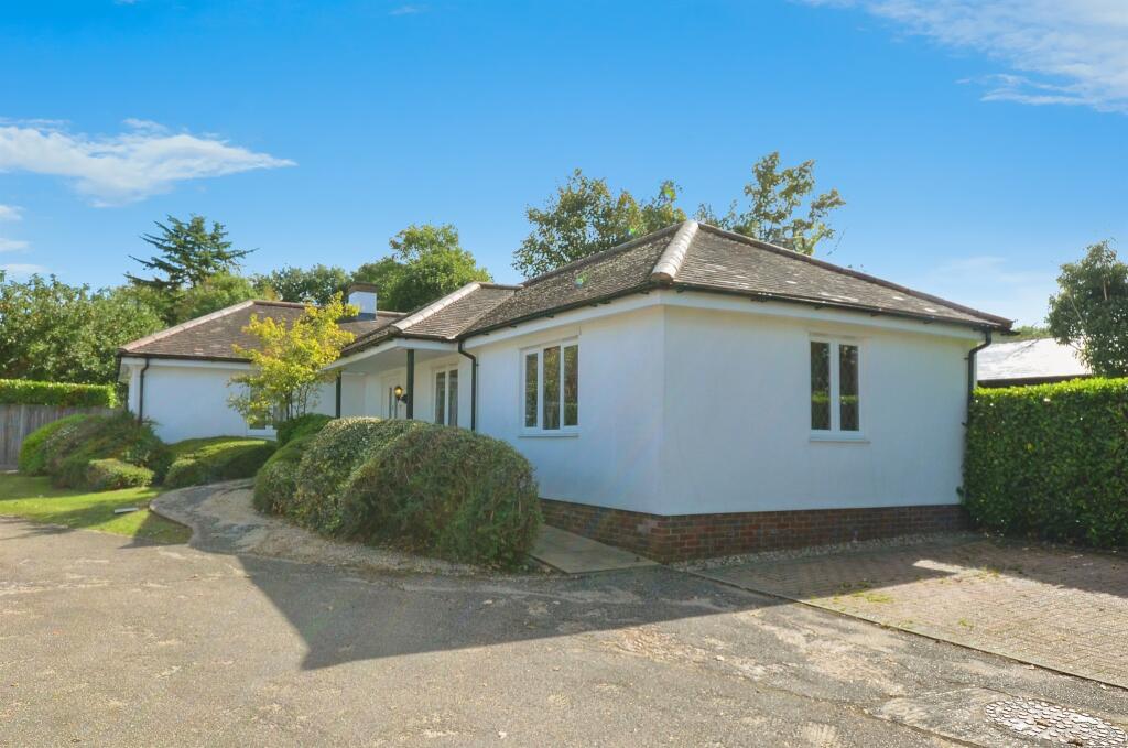 Additional image 17 of Redhall End, Colney Heath, St. Albans