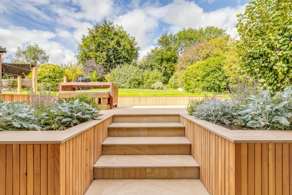 Additional image 19 of Valley Road, Welwyn Garden City, Hertfordshire, AL8 7DP