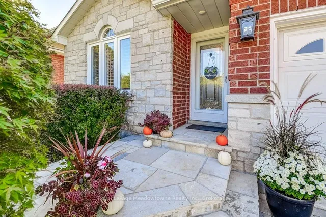 Additional image 4 of 61 Duncan Ave