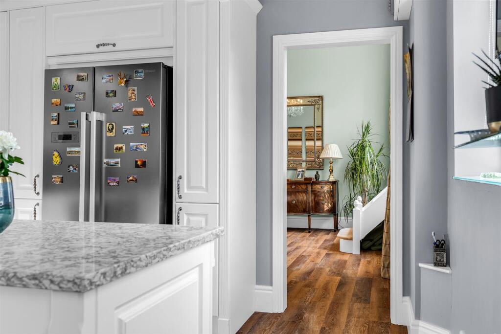 Additional image 7 of Tewin Water, Digswell