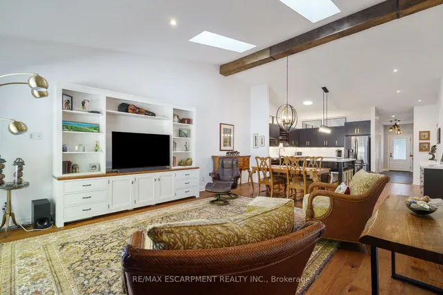 Additional image 23 of 353 Park St