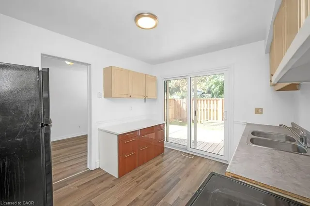 Additional image 4 of 5193 Banting Crt