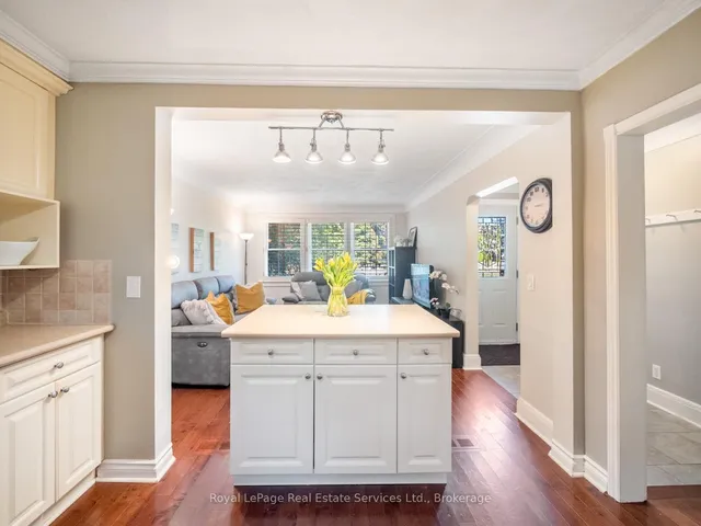 Additional image 16 of 938 King Rd