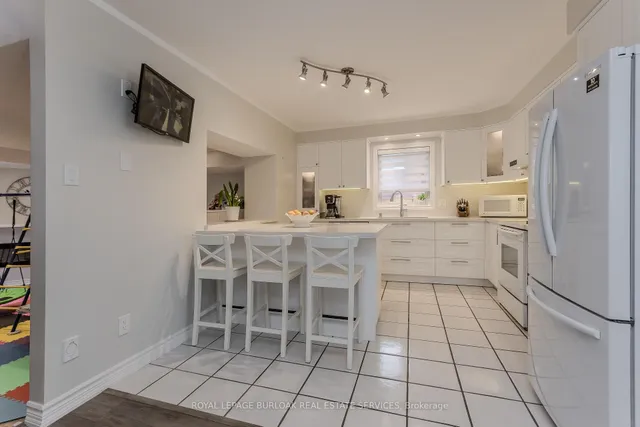 Additional image 17 of 209 Portage Lane