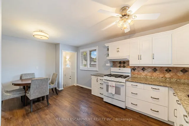 Additional image 12 of 111 BOSTON Cres