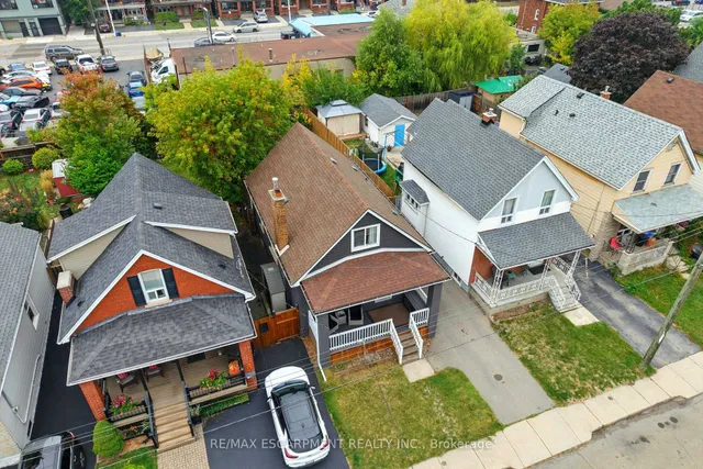 Additional image 42 of 85 Crosthwaite Ave