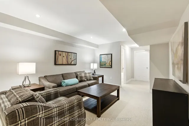 Additional image 32 of 4 Burgundy Grve