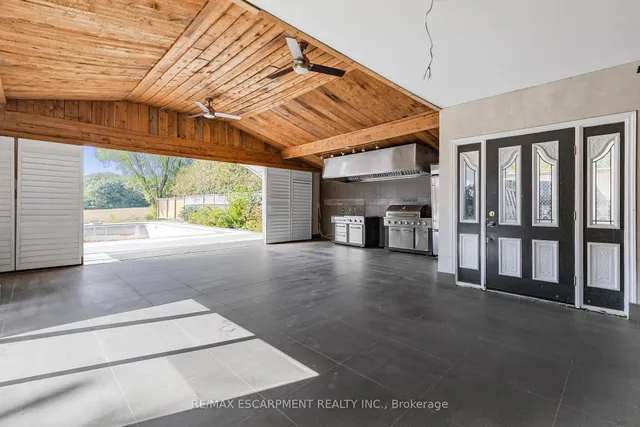 Additional image 30 of 585 Fifth Rd