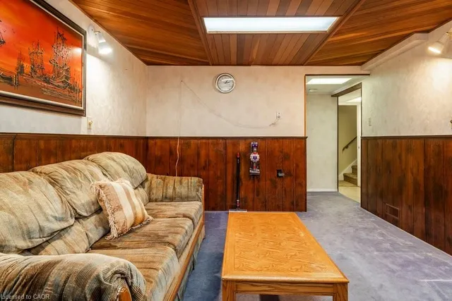 Additional image 26 of 23 Fonthill Rd