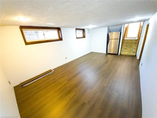 Additional image 34 of 164 Laurier Ave