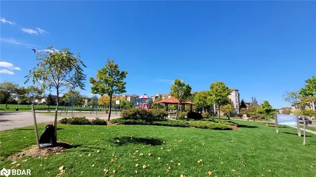 Additional image 32 of 1380 Main St Unit 204