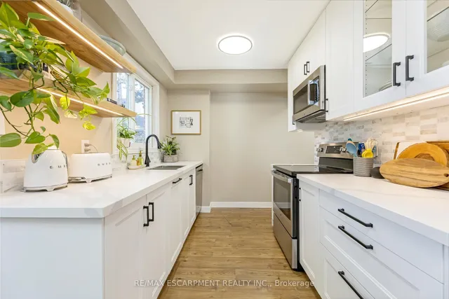 Additional image 14 of 235 Bronte St Unit 16