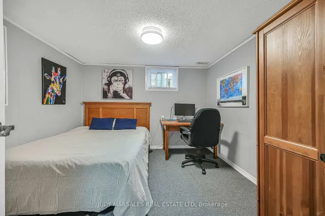 Additional image 32 of 242 Macnab St