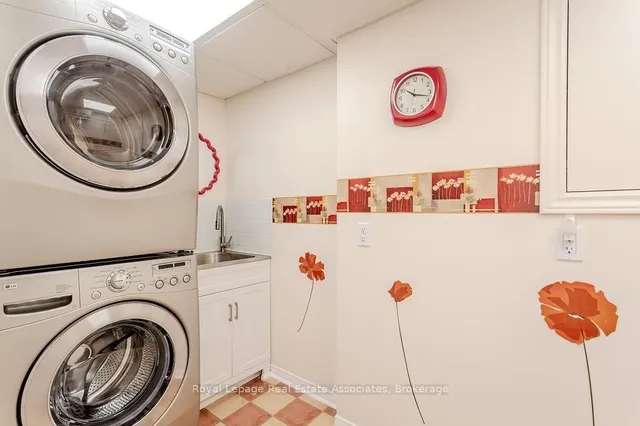 Additional image 15 of 2221 Bluegrass Lane