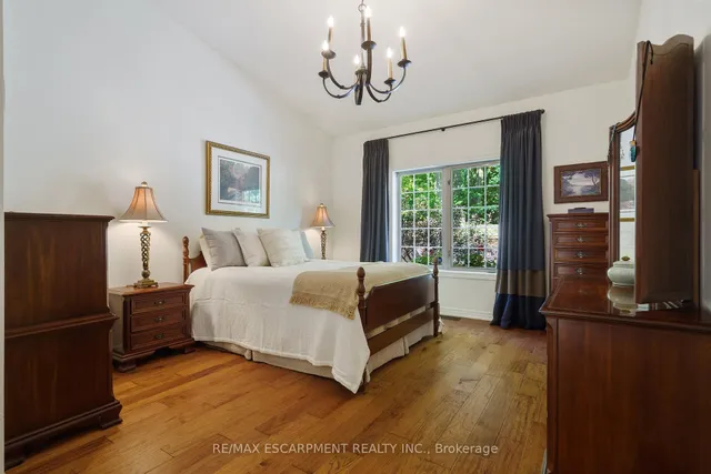 Additional image 26 of 353 Park St