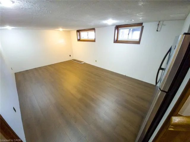 Additional image 33 of 164 Laurier Ave