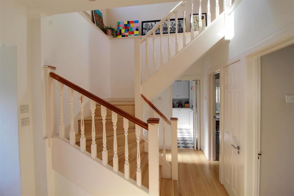 Additional image 29 of The Gardens, Brookmans Park