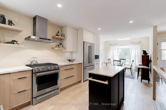 Additional image 9 of 5255 Lakeshore Rd Unit 57