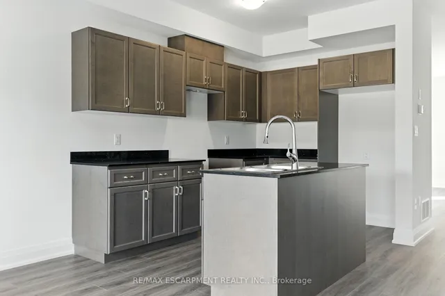 Additional image 23 of 4 Clear Valley Lane