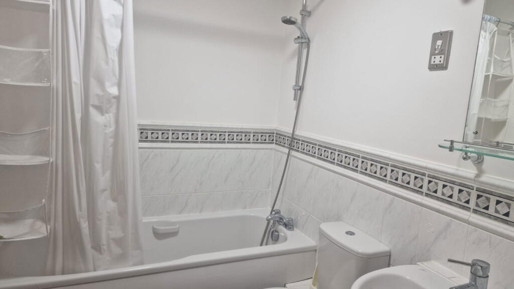 Additional image 11 of Yew Tree Road, Moseley, Birmingham, B13 8NF