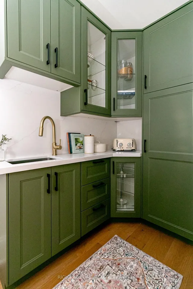 Additional image 16 of 24 Strathcona Ave