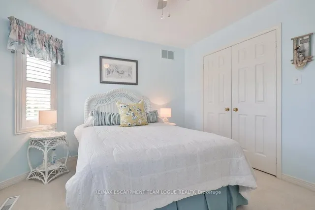 Additional image 31 of 2165 Country Club Dr Unit 16