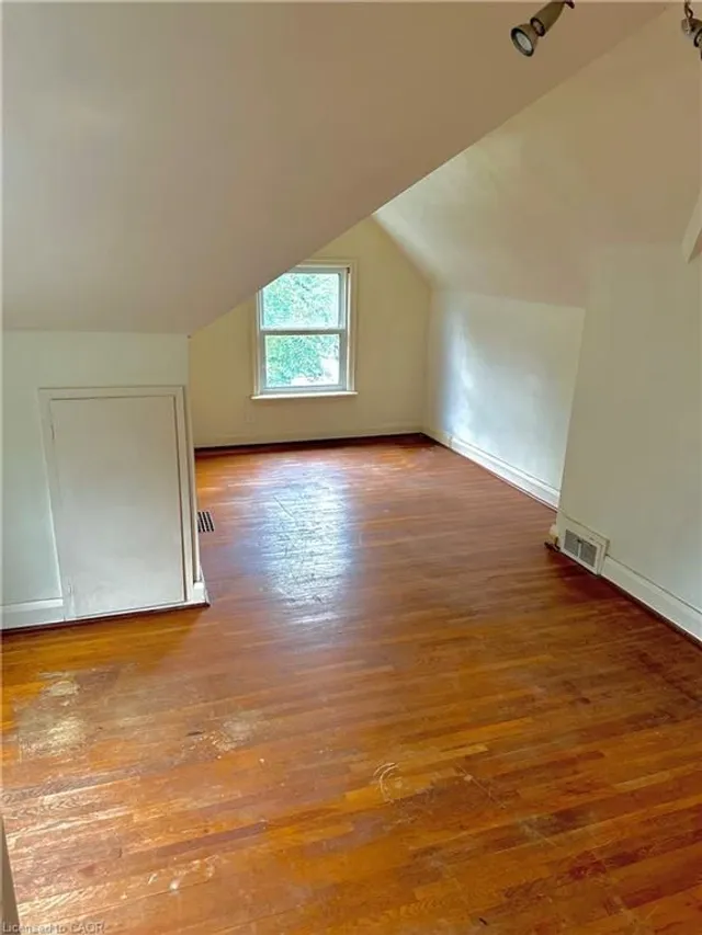 Additional image 10 of 147 Cline Ave