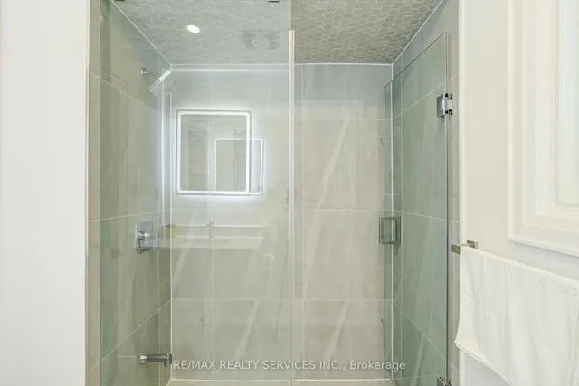 Additional image 31 of 5133 Cherryhill Cres