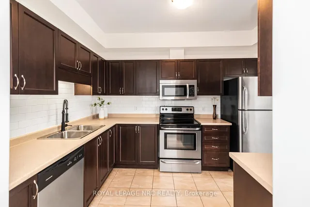 Additional image 16 of 45 Seabreeze Cres Unit 22