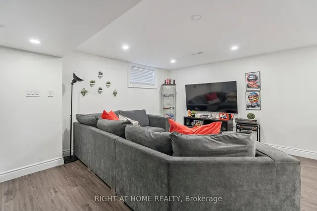 Additional image 25 of 151 Gateshead Cres Unit 35