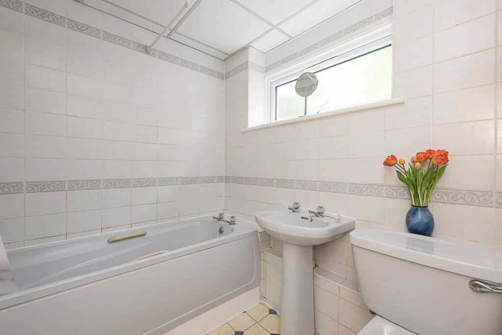 Additional image 6 of The Cedars, Milton Road, Harpenden, Hertfordshire, AL5