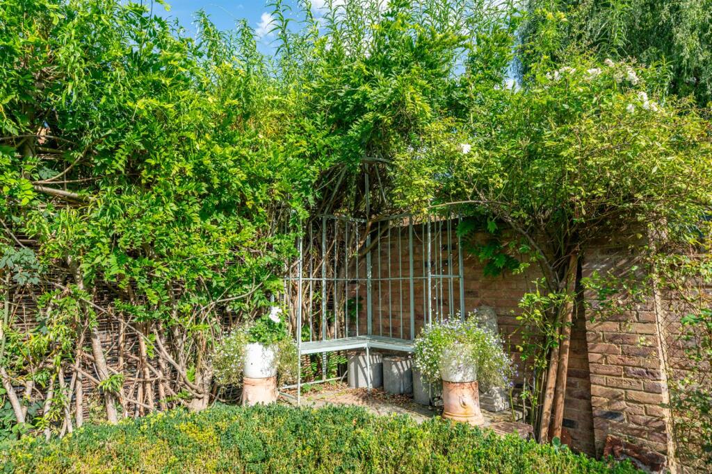 Additional image 32 of Fishpool Street, St. Albans