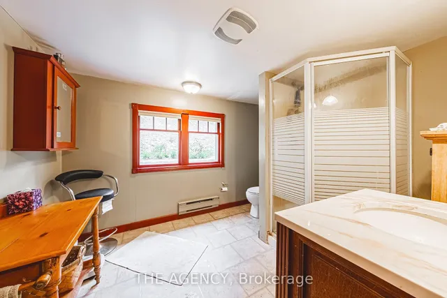 Additional image 10 of 327 Campbell Ave