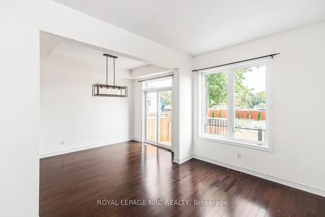 Additional image 11 of 45 Seabreeze Cres Unit 22