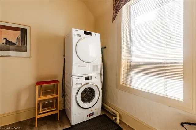 Additional image 34 of 17 Alma St