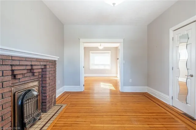 Additional image 34 of 39 Connaught Ave