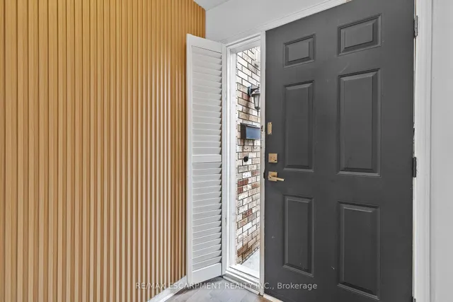 Additional image 4 of 2015 Cleaver Ave Unit 5