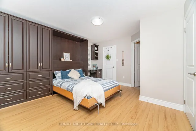 Additional image 31 of 540 Guelph Line Unit 1