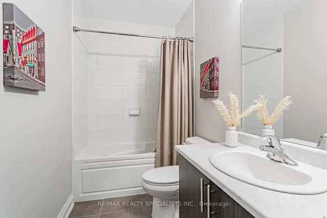 Additional image 22 of 1210 Main St Unit 203