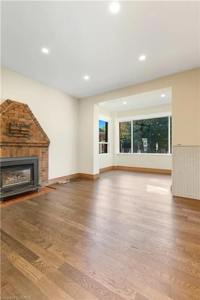 Additional image 3 of 11 Holton Ave